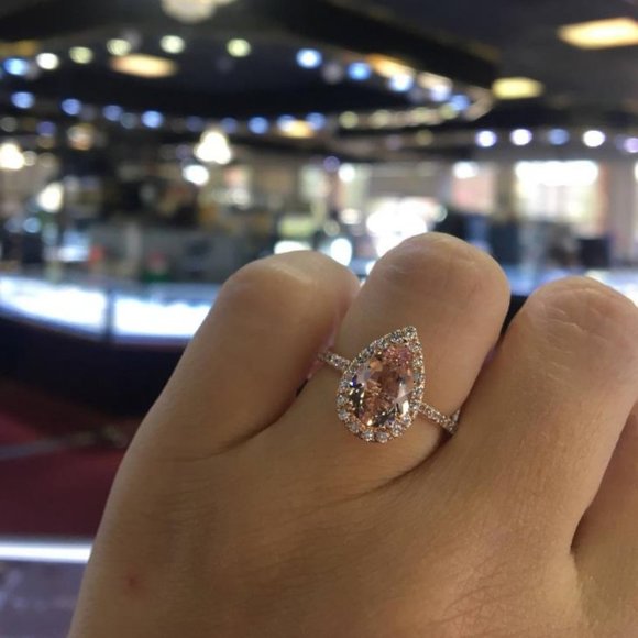 *NEW 18K Rose Gold Diamond Halo Teardrop Ring - Picture 4 of 6